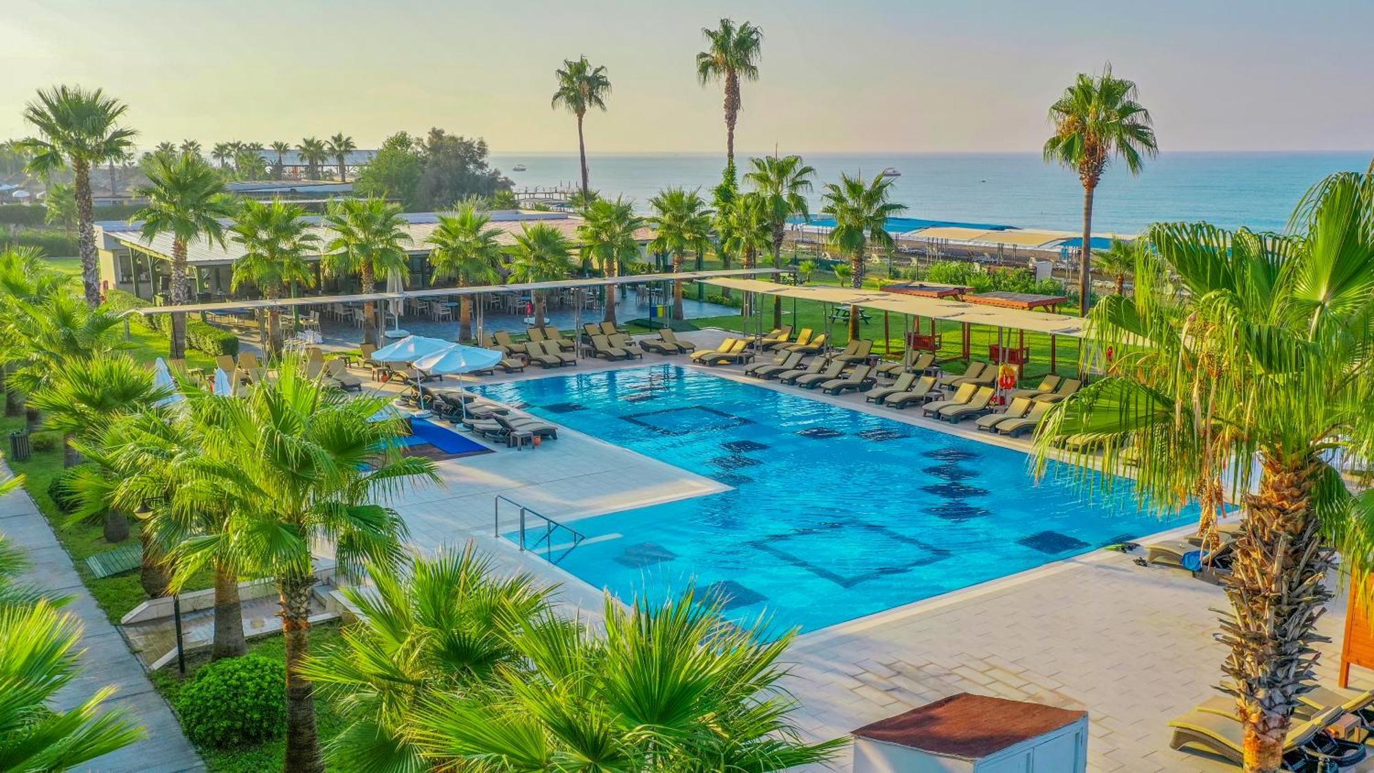 Crystal Boutique Beach & Resort - Adult Only ベレキ エクステリア 写真